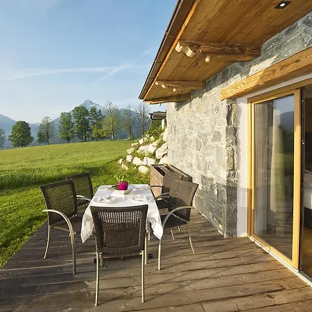 Winterbauer シャレー フラッハウ