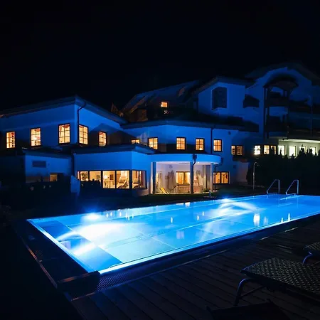 シャレー Winterbauer フラッハウ